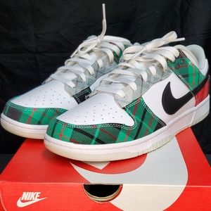 Nike Dunk Low Plaid